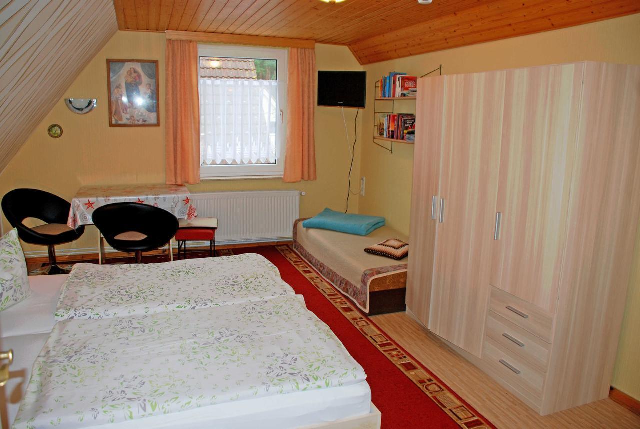 Ferienwohnungen Im Ostseebad Baabe Luaran gambar
